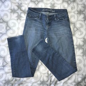 American Eagle skinny jeans